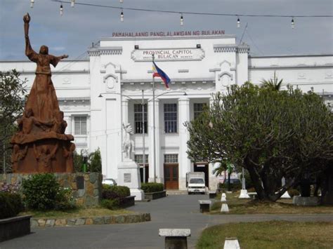 capitol compound guinhawa city of malolos bulacan